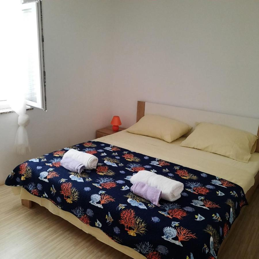 Apartmani Loli Углян Экстерьер фото