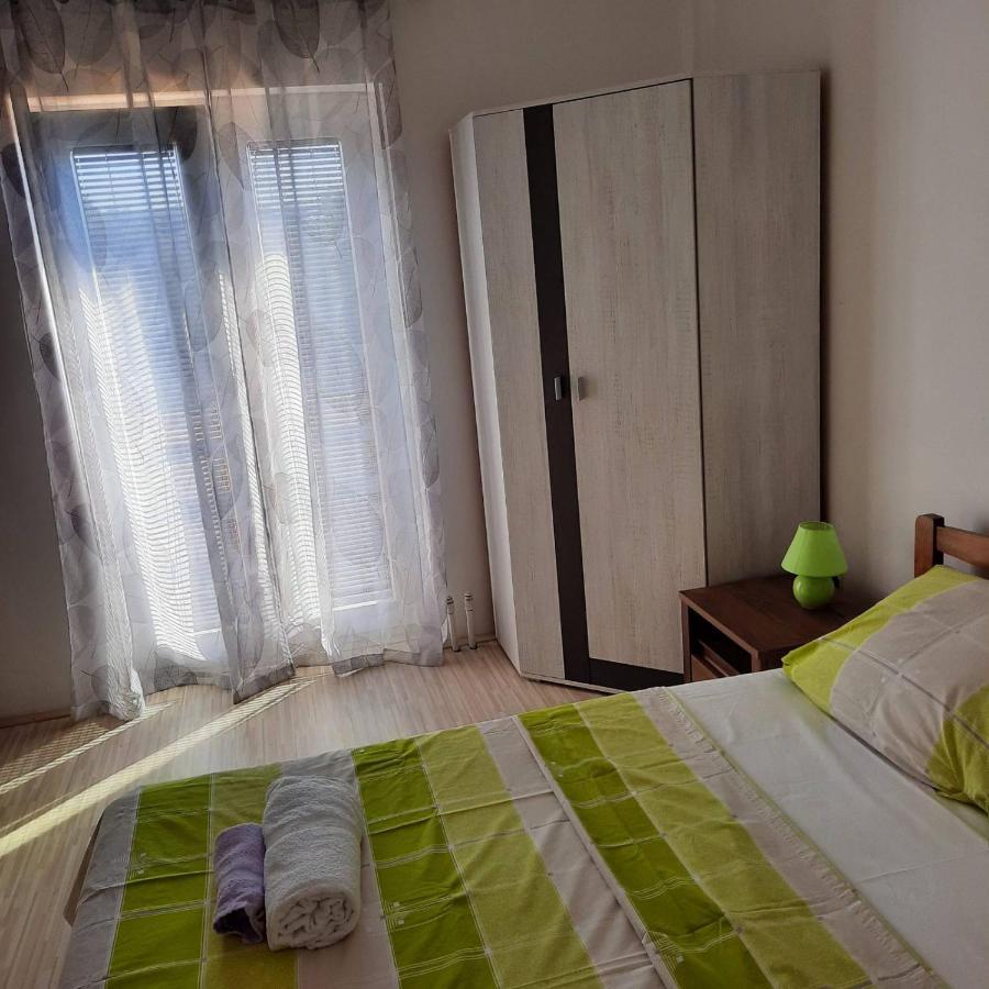 Apartmani Loli Углян Экстерьер фото