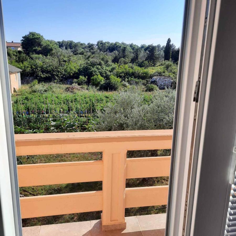 Apartmani Loli Углян Экстерьер фото