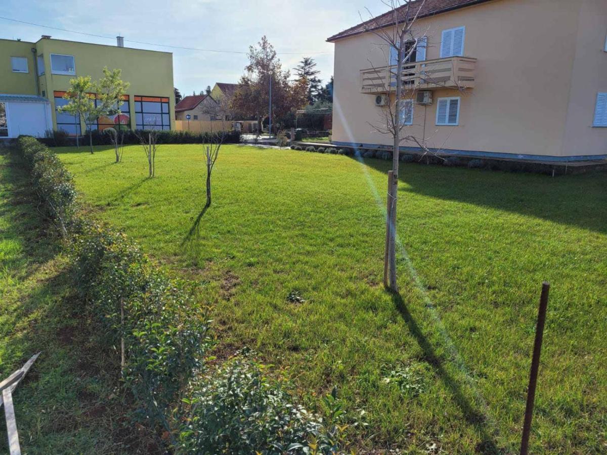 Apartmani Loli Углян Экстерьер фото