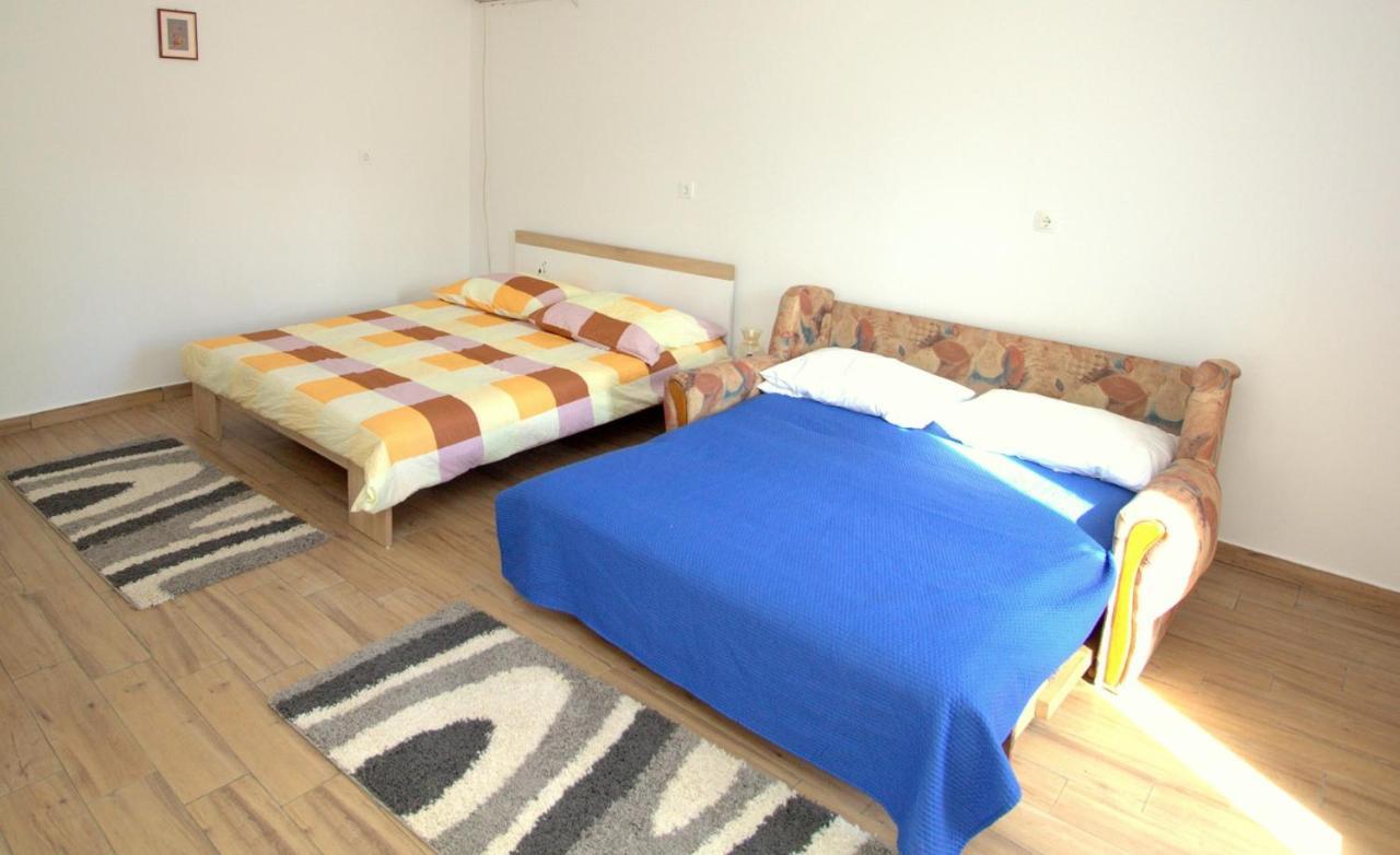 Apartmani Loli Углян Экстерьер фото