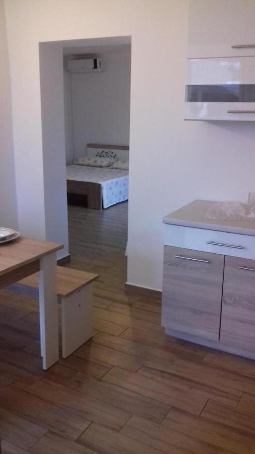 Apartmani Loli Углян Экстерьер фото